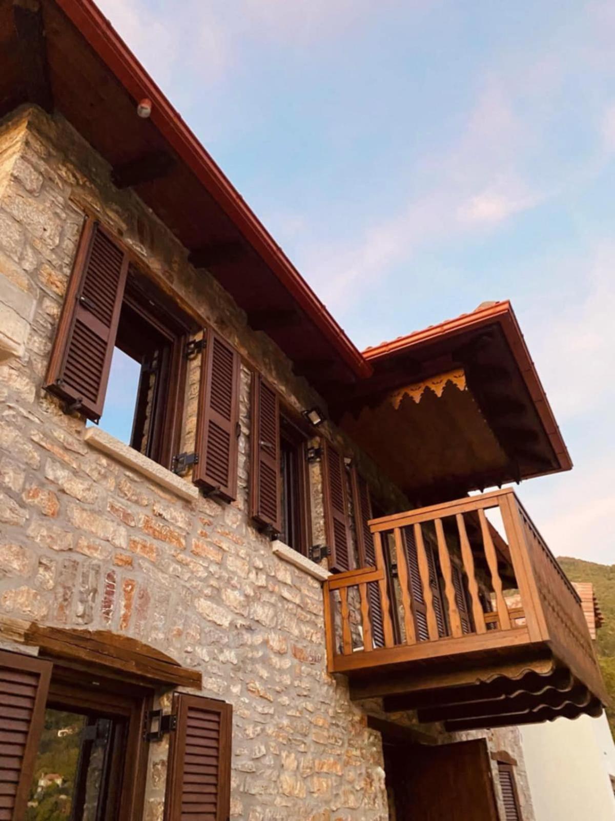 Guesthouse Amalia Kalesmenon Ngoại thất bức ảnh