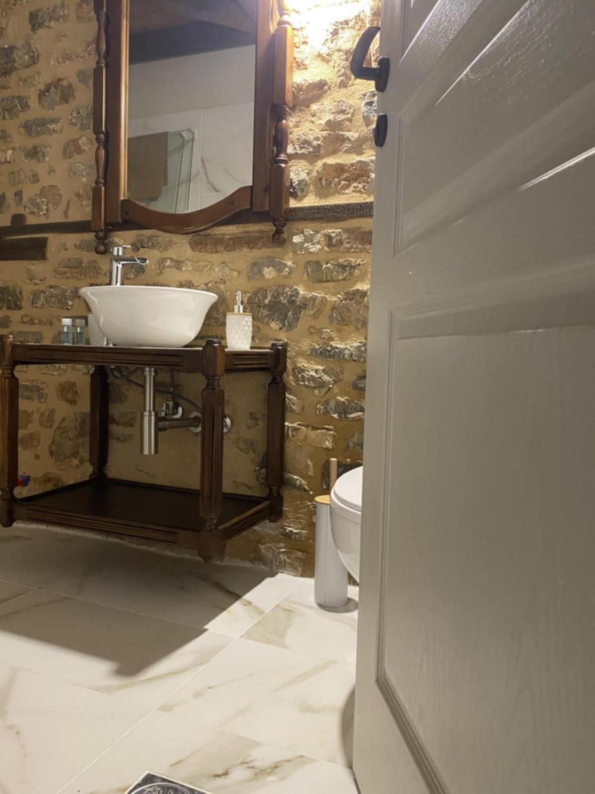 Guesthouse Amalia Kalesmenon Ngoại thất bức ảnh