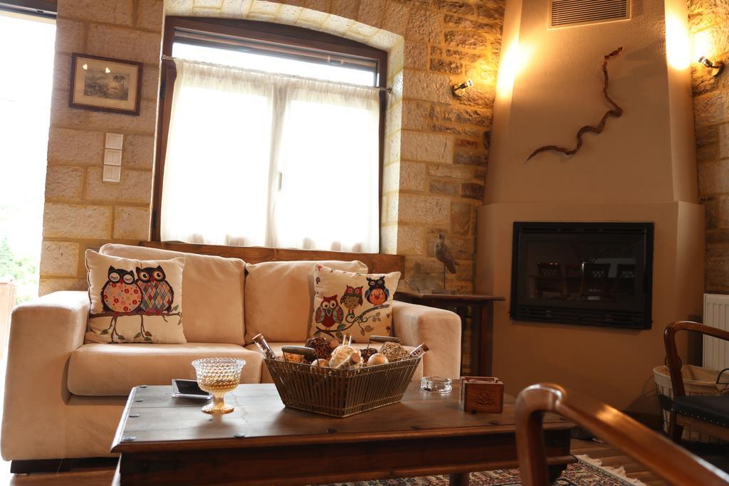 Guesthouse Amalia Kalesmenon Ngoại thất bức ảnh
