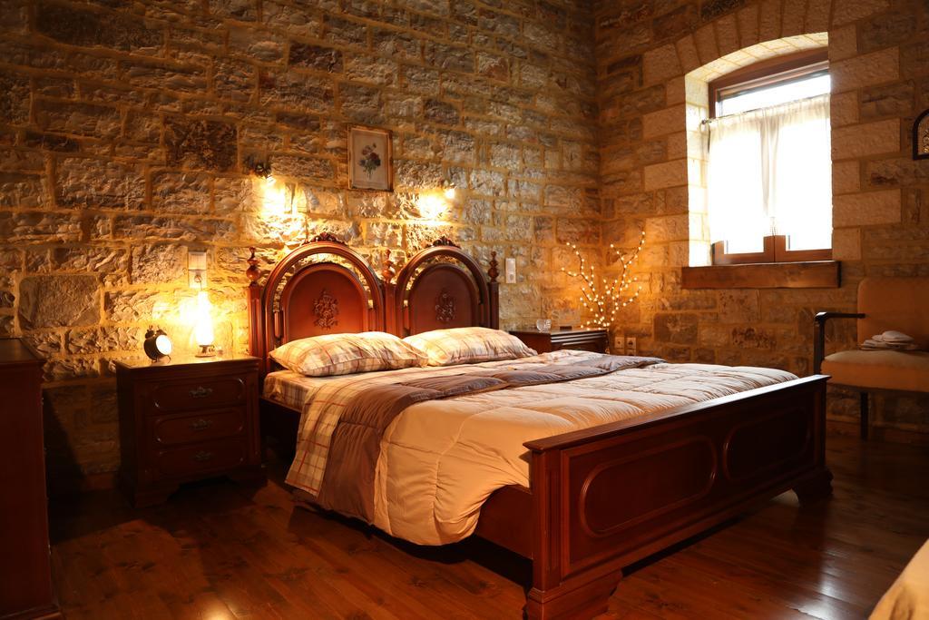 Guesthouse Amalia Kalesmenon Ngoại thất bức ảnh